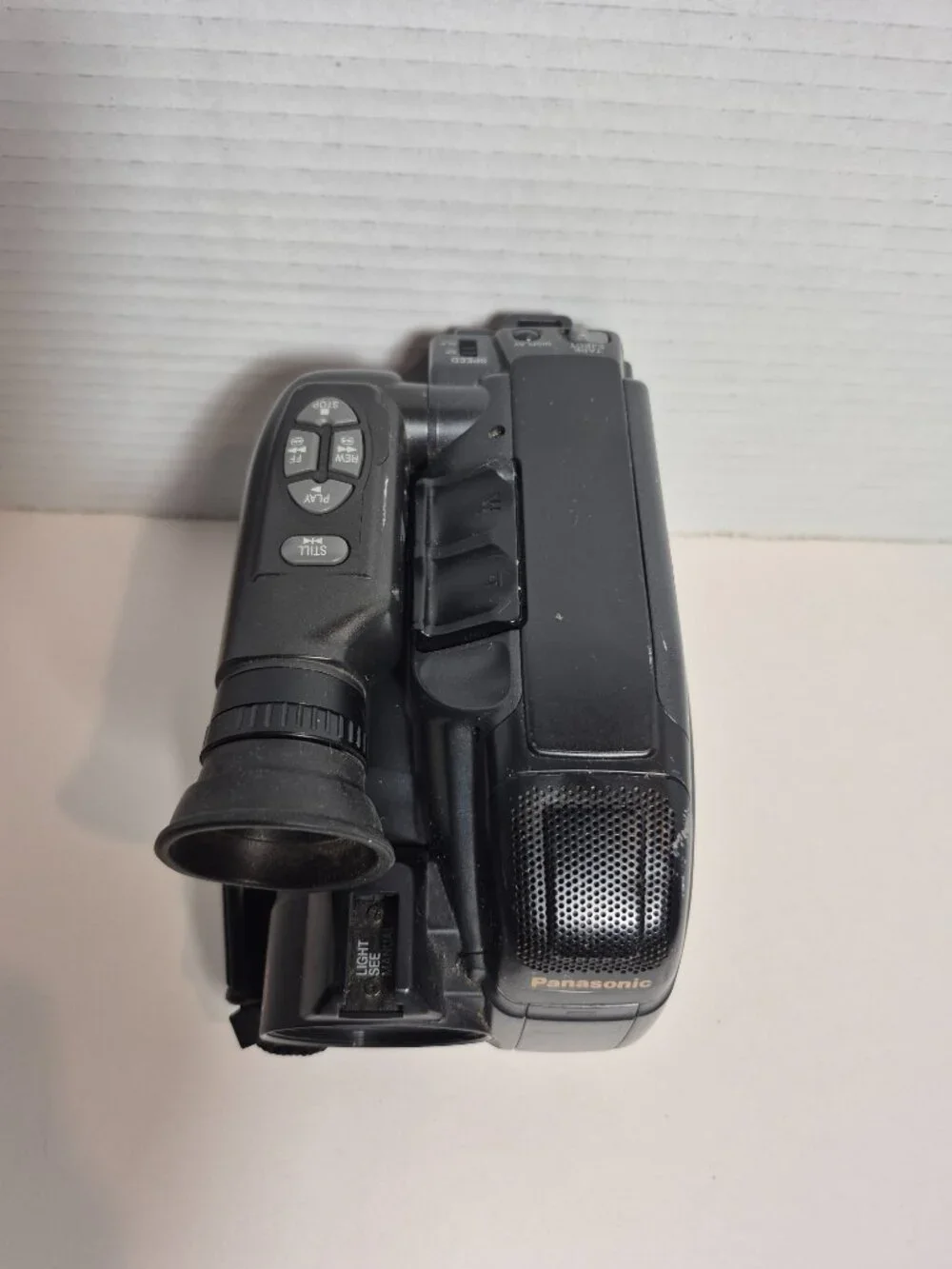 Panasonic PV-IQ384 VHS-C Palmcorder Camcorder w/ Charger See Description